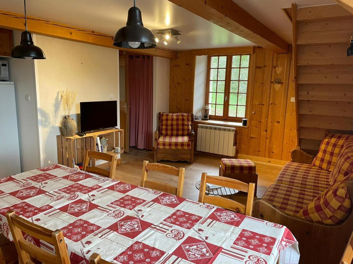 Hostal 7 P - Au Coeur Du Massif Jurassien Les Rousses Exterior foto